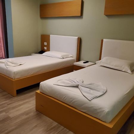 Hotel Bologna Wlora Zewnętrze zdjęcie