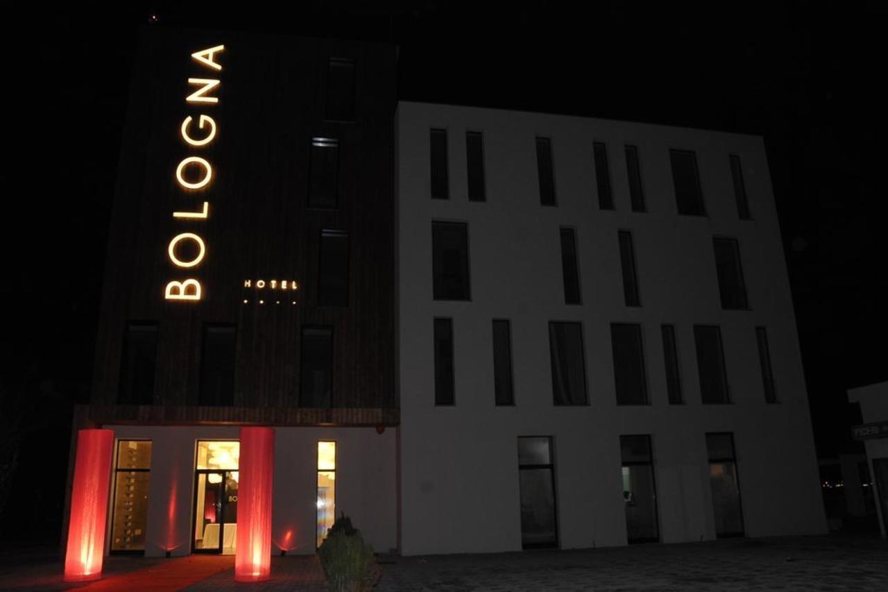 Hotel Bologna Wlora Zewnętrze zdjęcie